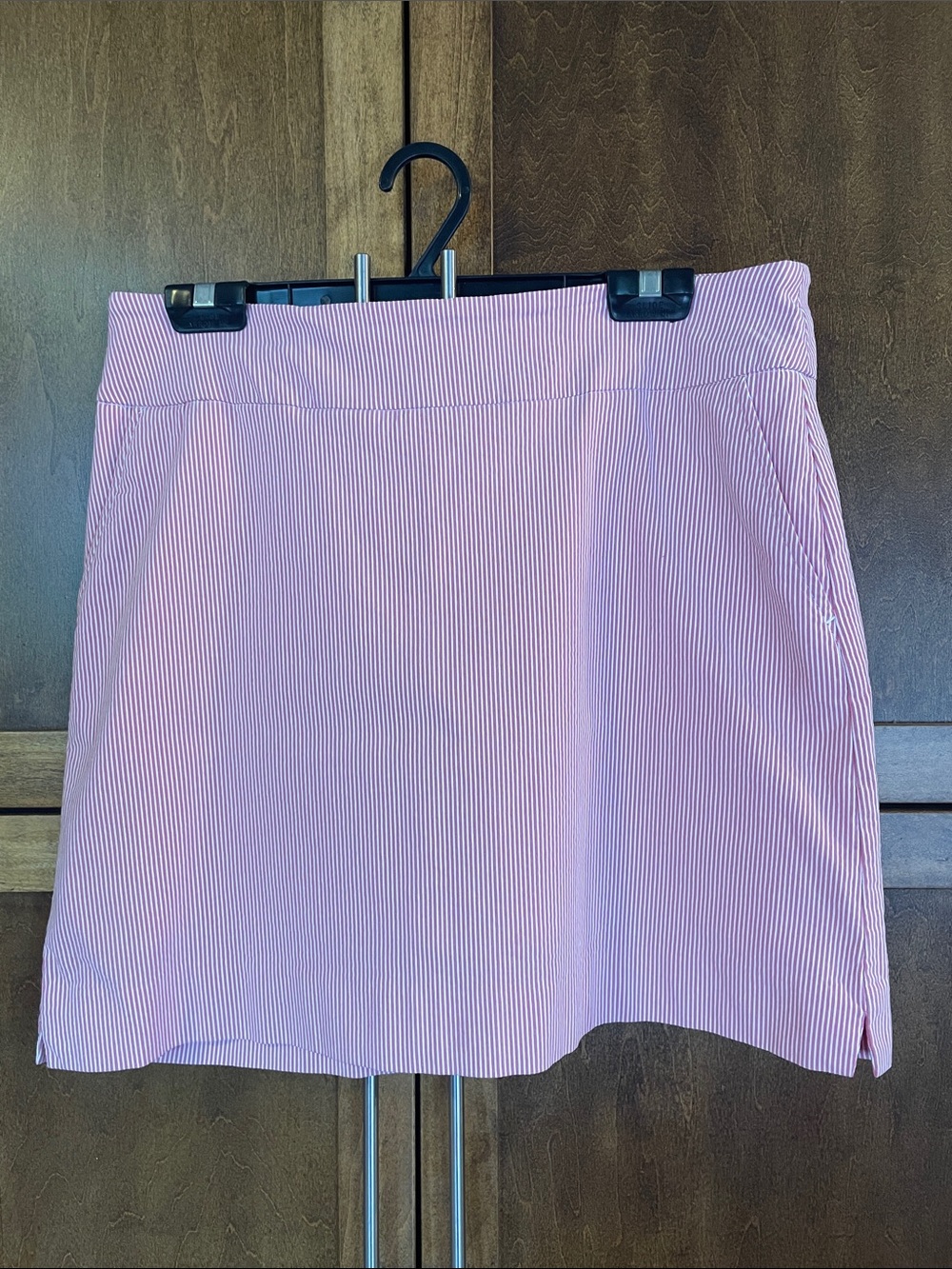 S.C. & Co. Pink and White striped skort.